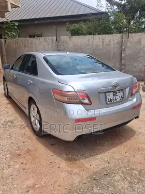 Toyota Camry SE 4dr Sedan (2.5L 4cyl 6A) 2011 Silver