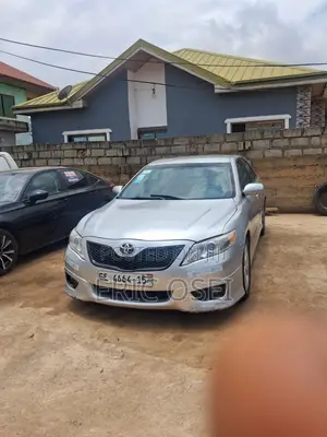 Toyota Camry SE 4dr Sedan (2.5L 4cyl 6A) 2011 Silver
