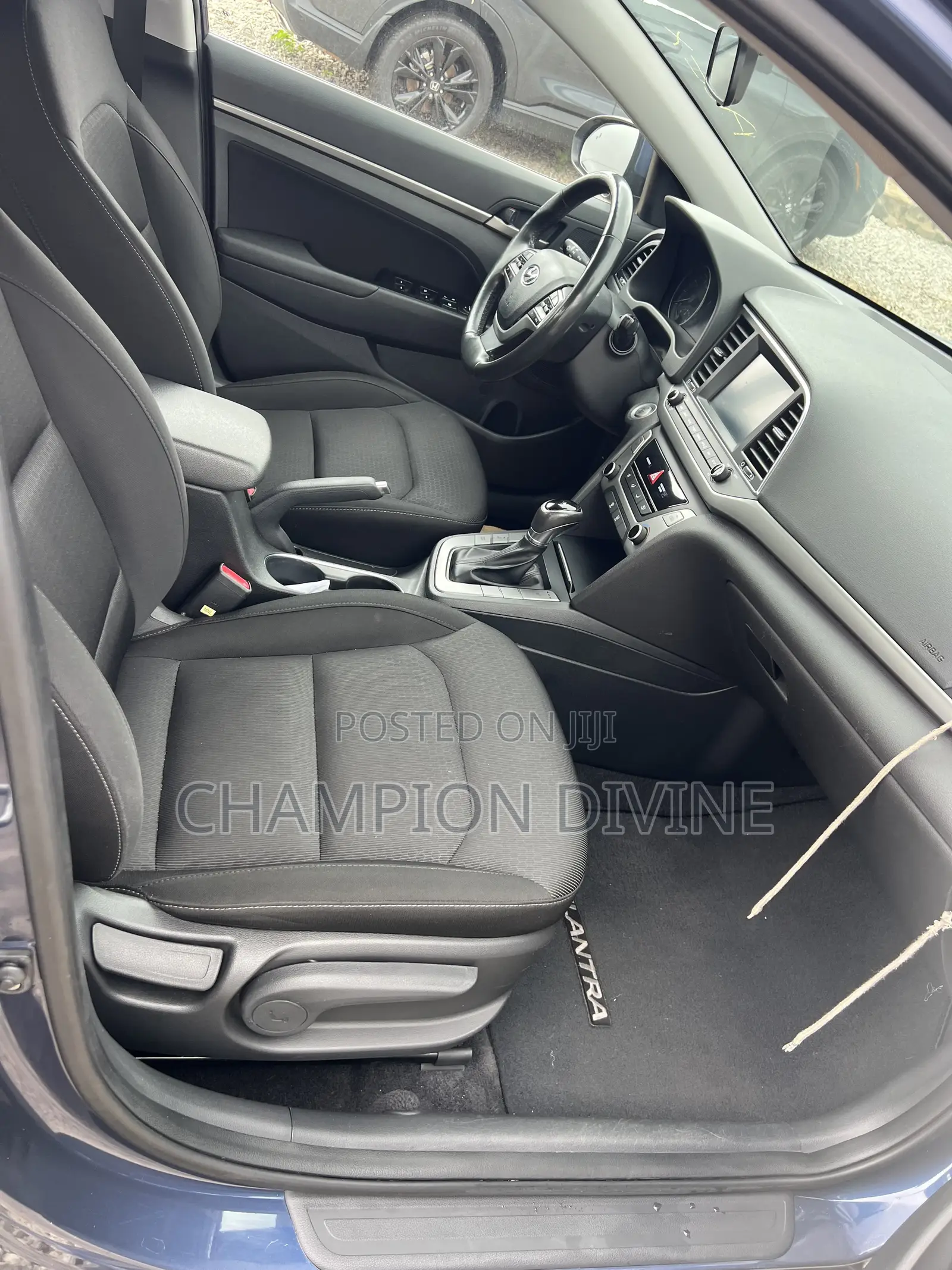 Hyundai Elantra 2018 Blue
