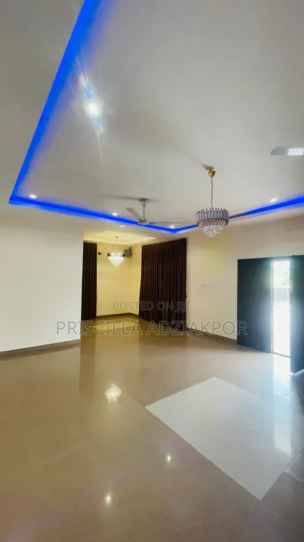 5bdrm House in Gelo Heritage Estate, Mile 7 for rent