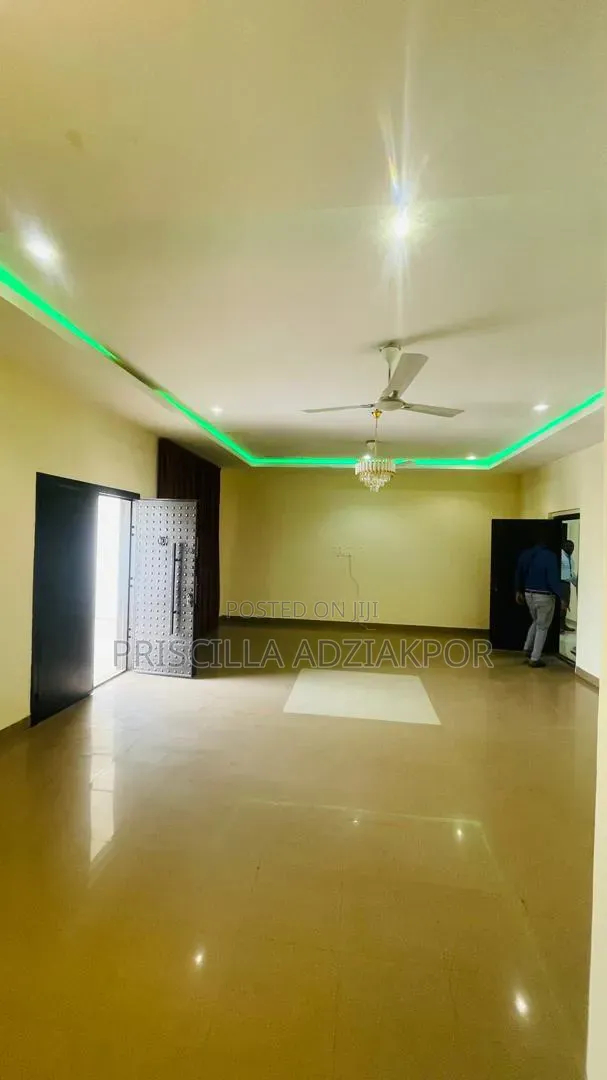 5bdrm House in Gelo Heritage Estate, Mile 7 for rent
