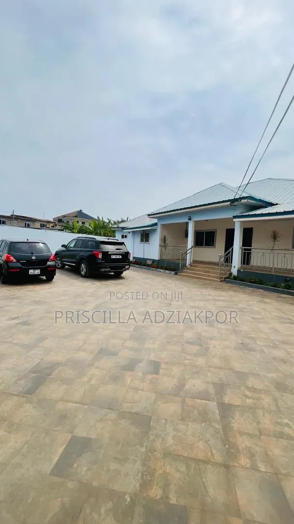 5bdrm House in Gelo Heritage Estate, Mile 7 for rent