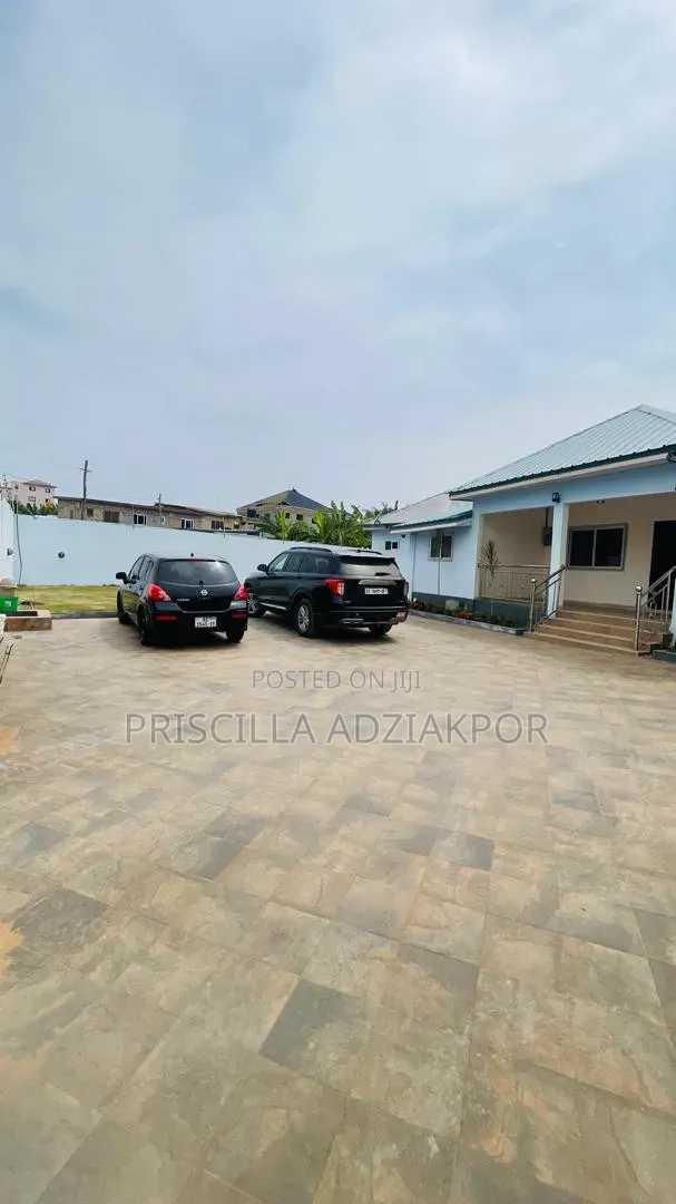 5bdrm House in Gelo Heritage Estate, Mile 7 for rent