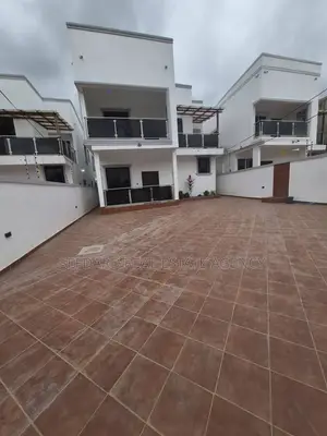 4bdrm House in Sefdard Properties, Kwabenya for sale