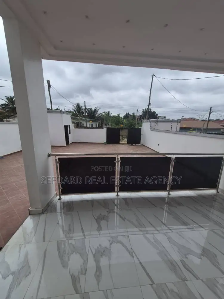 4bdrm House in Sefdard Properties, Kwabenya for sale