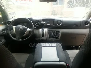 Nissan Caravan (Urvan) 2014 White