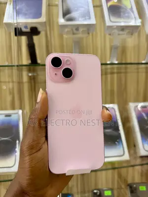 Apple iPhone 15 128 GB Pink