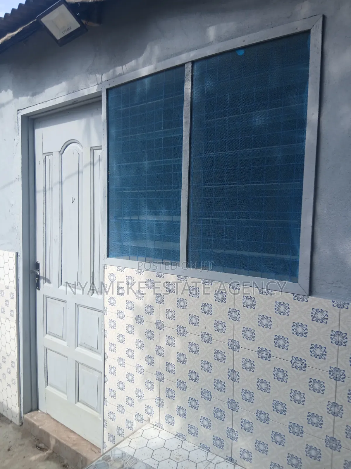 1bdrm Apartment in Last Stop, Exhibition for rent