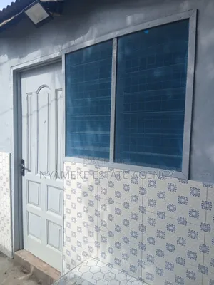 1bdrm Apartment in Last Stop, Exhibition for rent