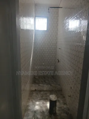 1bdrm Apartment in Last Stop, Exhibition for rent