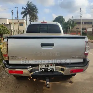 Toyota Tacoma 2012 Silver
