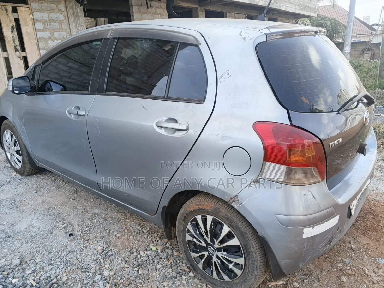 Toyota Yaris Base Hatchback 3dr 2010 Silver
