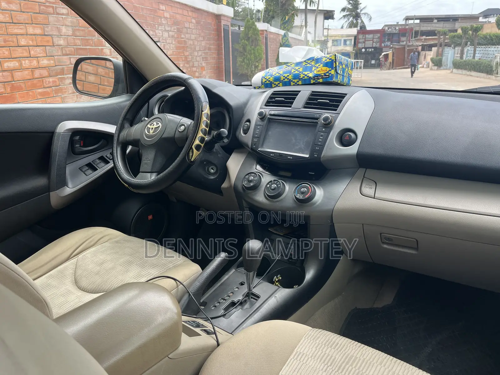 Toyota RAV4 2010 Brown