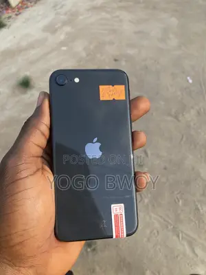 Apple iPhone SE (2022) 64 GB Black