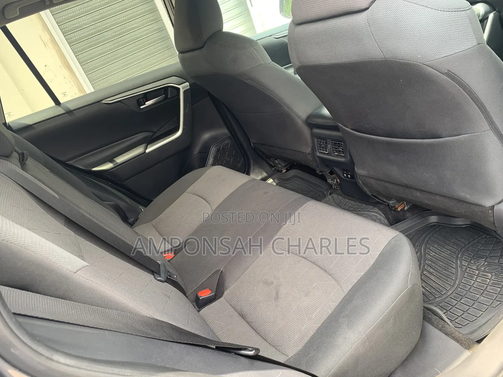 Toyota RAV4 XLE AWD 2019 Gray