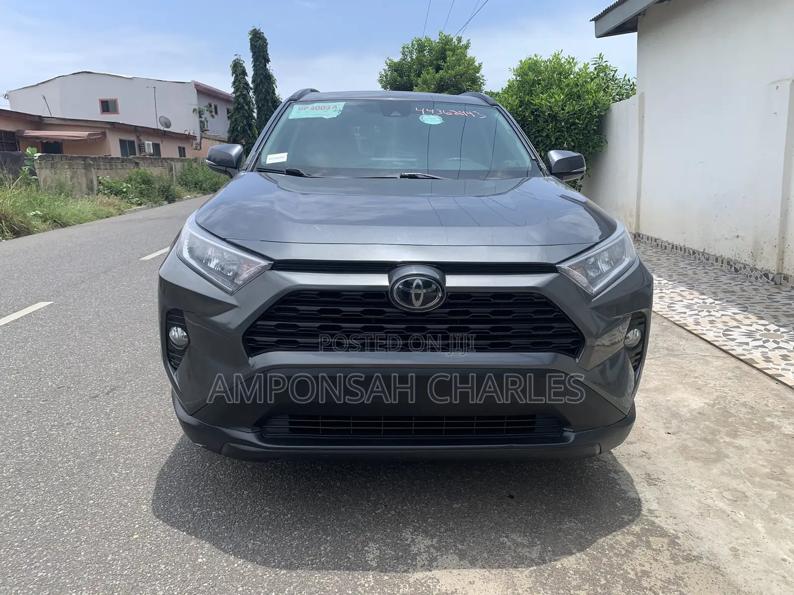 Toyota RAV4 XLE AWD 2019 Gray