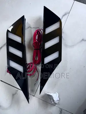Honda Civic 2016-21 Fender Light Leg Type