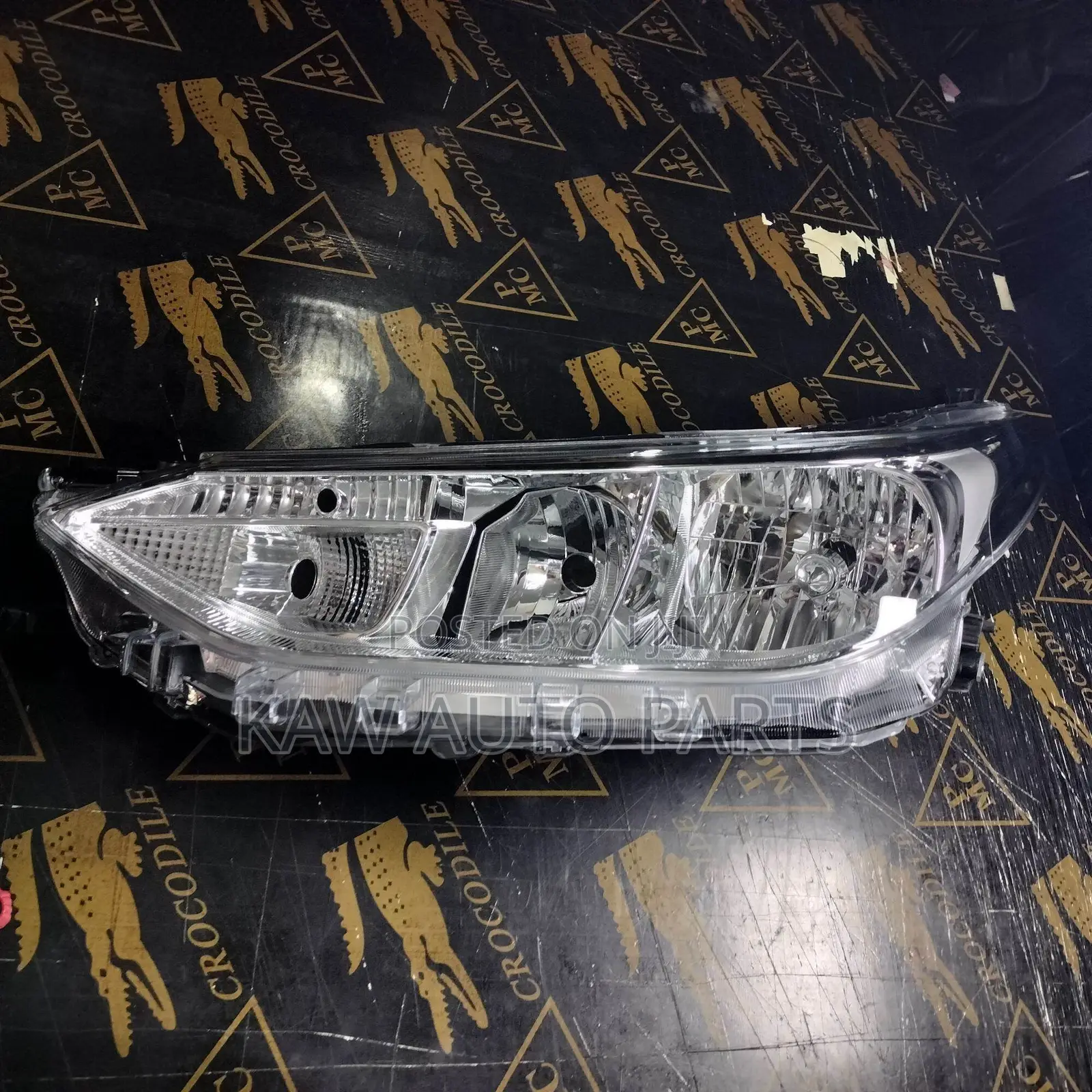 2018,2019,2020,2021,2022,2023 Headlight for Toyota Vios