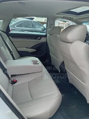 Honda Accord Touring 2.0T 2020 White
