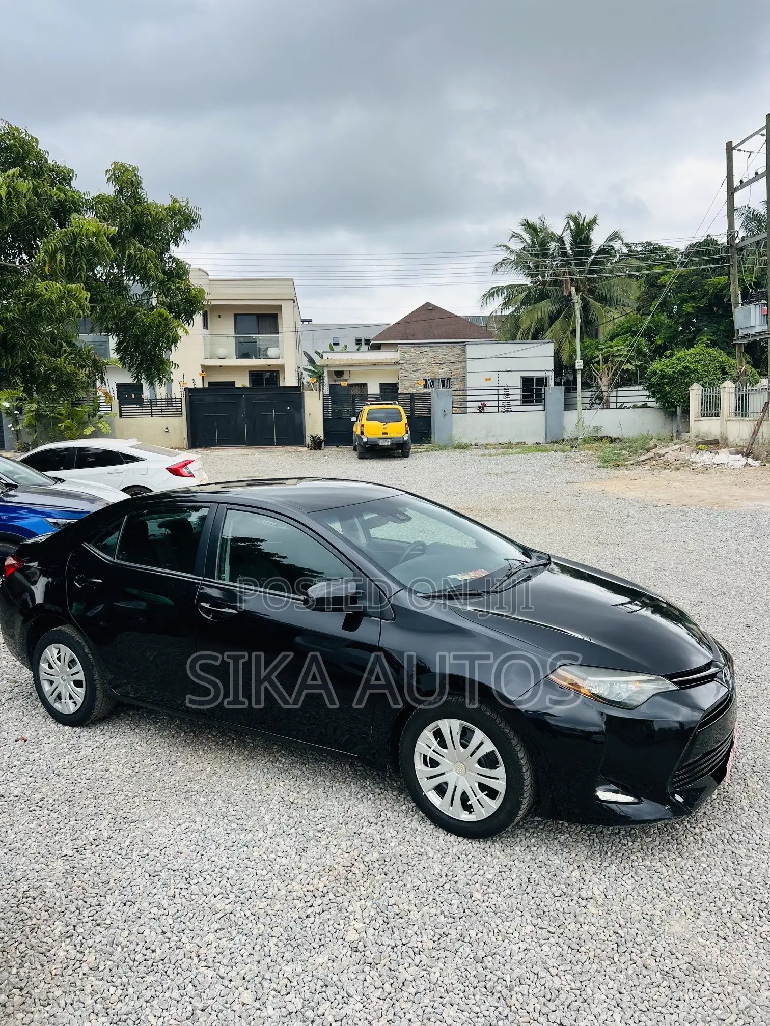 Toyota Corolla LE 4dr Sedan (1.8L 4cyl CVT) 2017 Black