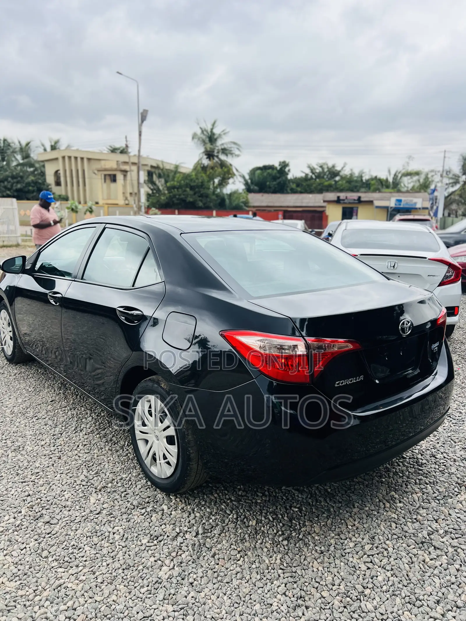 Toyota Corolla LE 4dr Sedan (1.8L 4cyl CVT) 2017 Black