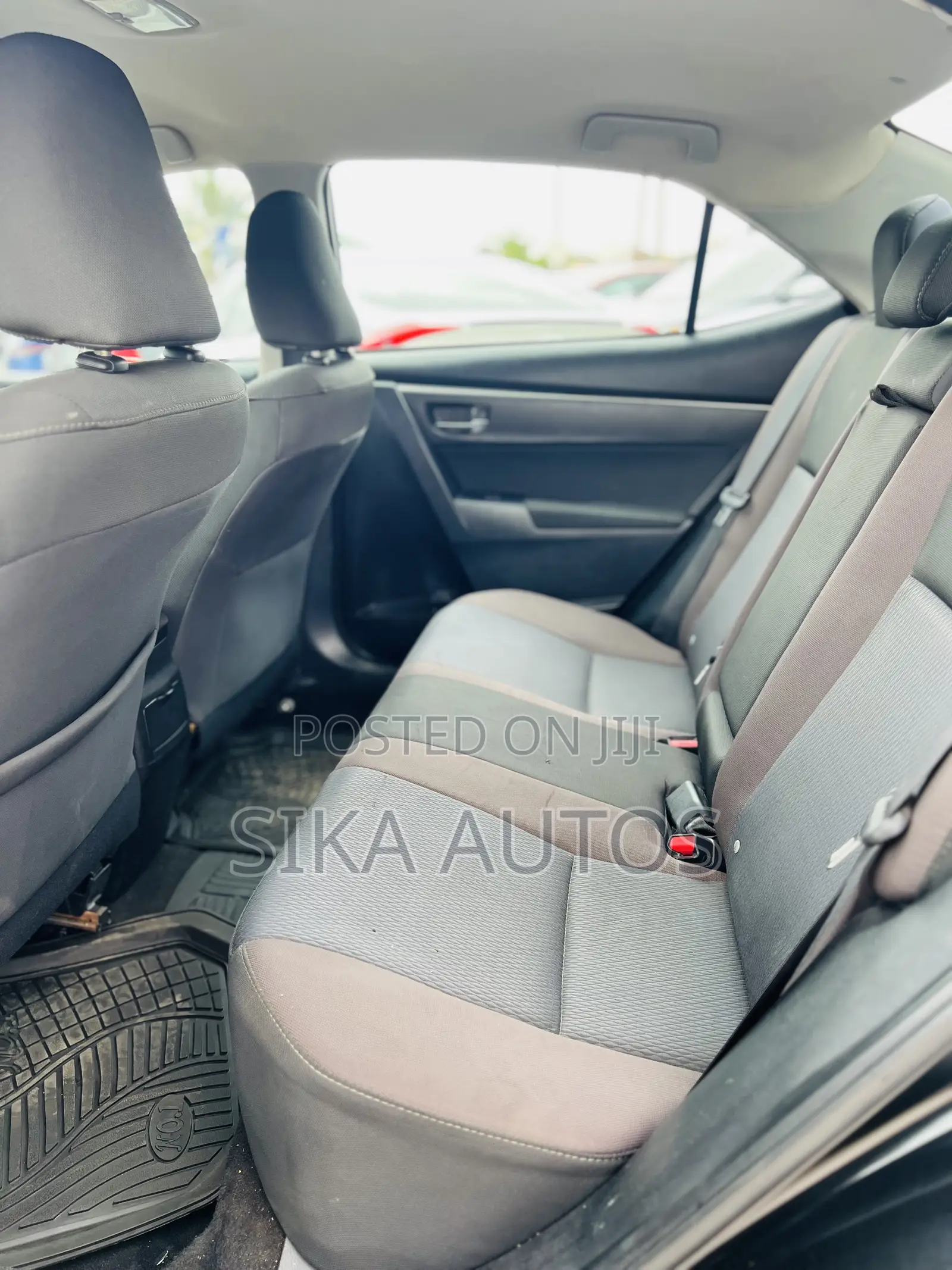Toyota Corolla LE 4dr Sedan (1.8L 4cyl CVT) 2017 Black