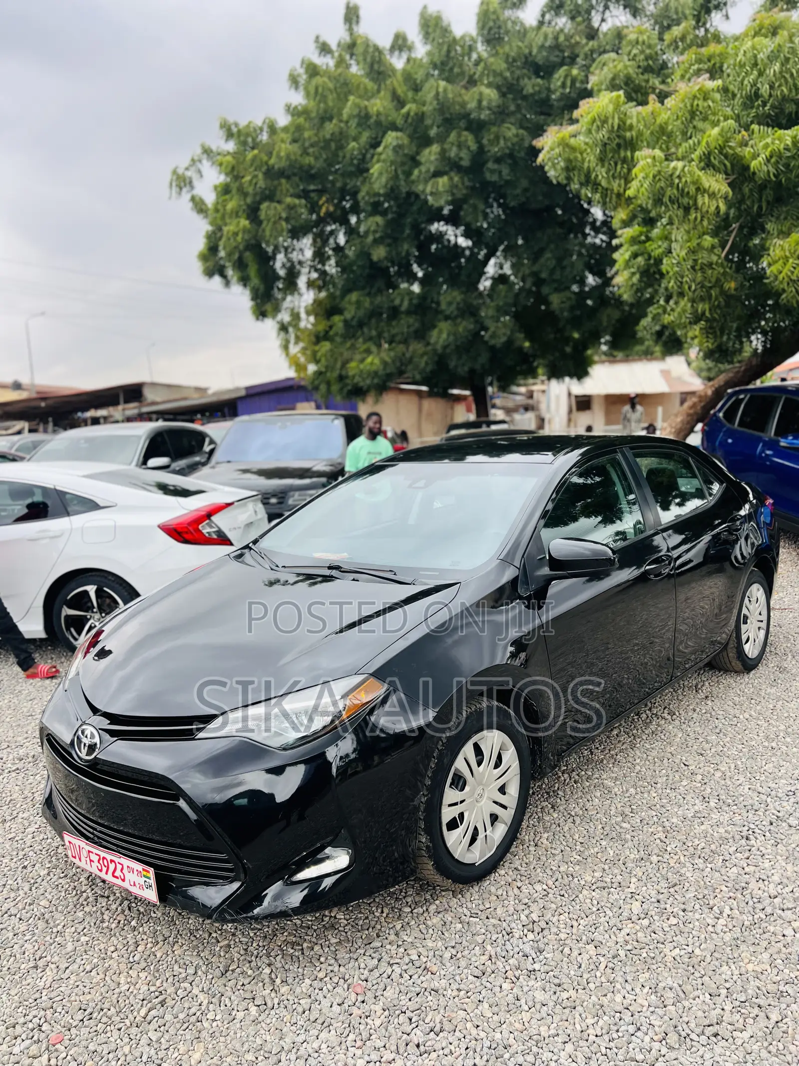 Toyota Corolla LE 4dr Sedan (1.8L 4cyl CVT) 2017 Black