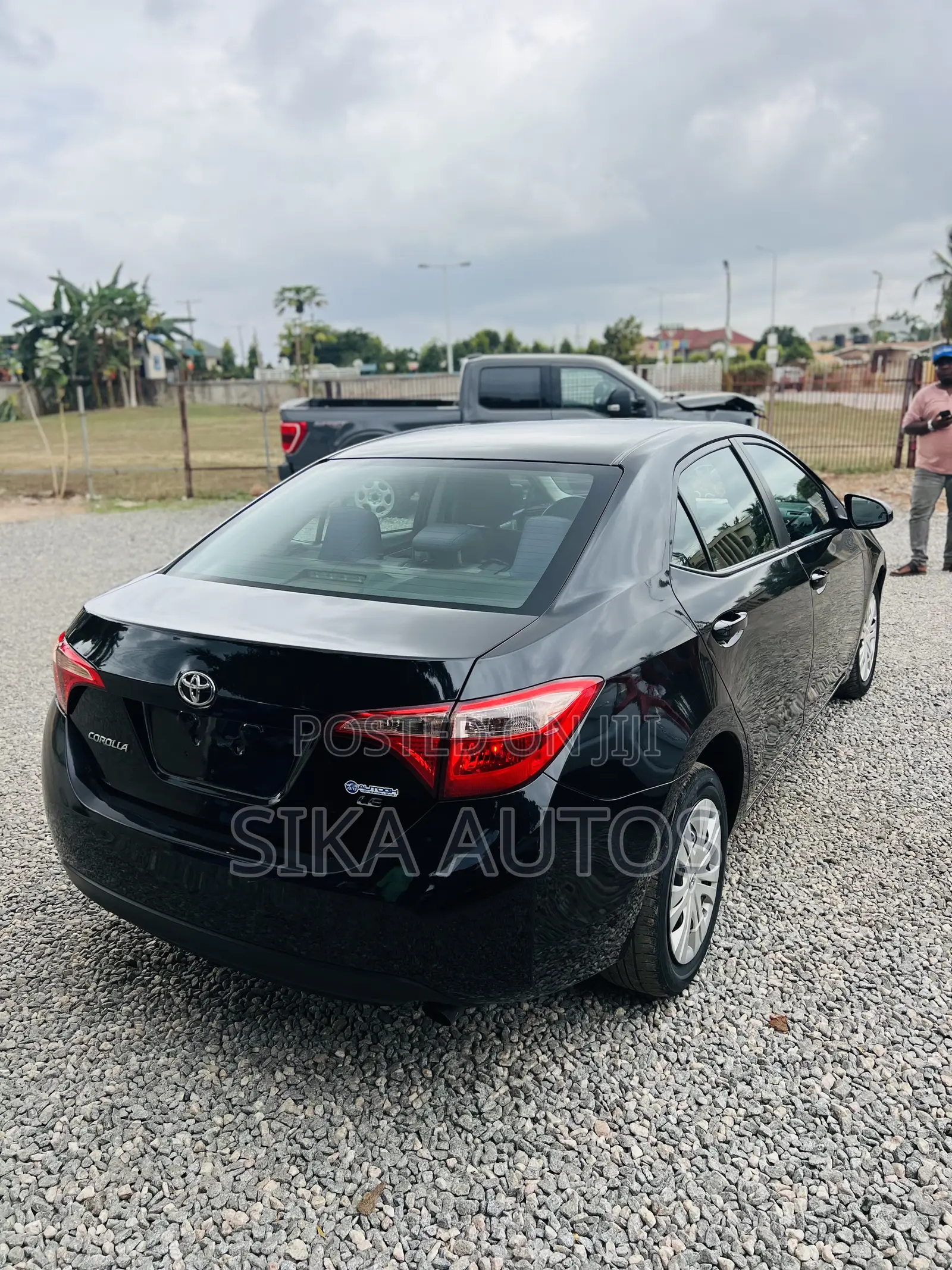 Toyota Corolla LE 4dr Sedan (1.8L 4cyl CVT) 2017 Black