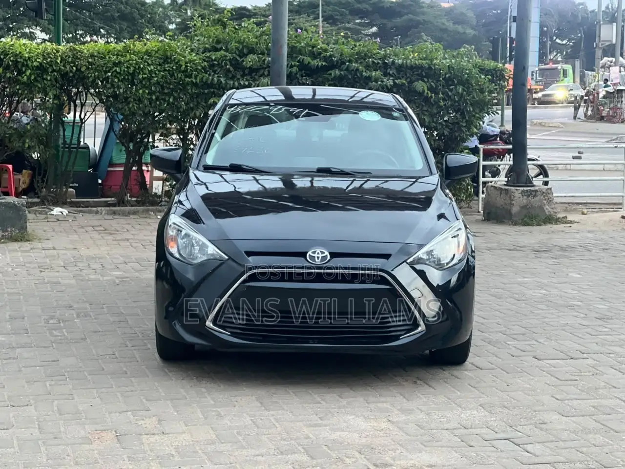 Toyota Yaris iA 1.5 FWD 2016 Black