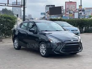 Toyota Yaris iA 1.5 FWD 2016 Black