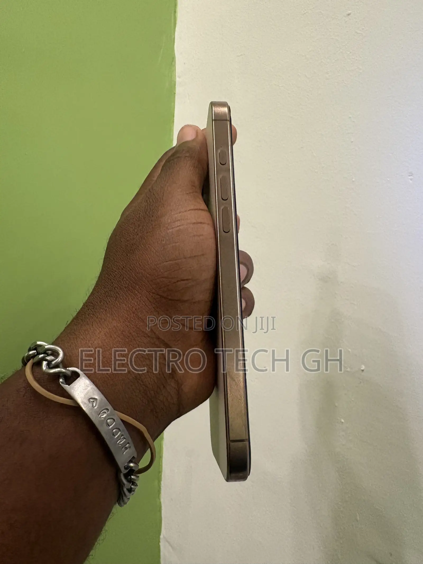 Apple iPhone 16 Pro Max 256 GB Gold