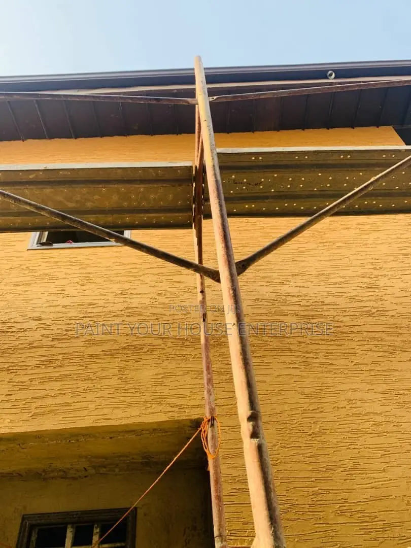 Professional Andree ,Graviato and Painting Works