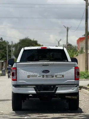 Ford F-150 LARIAT 2023 White