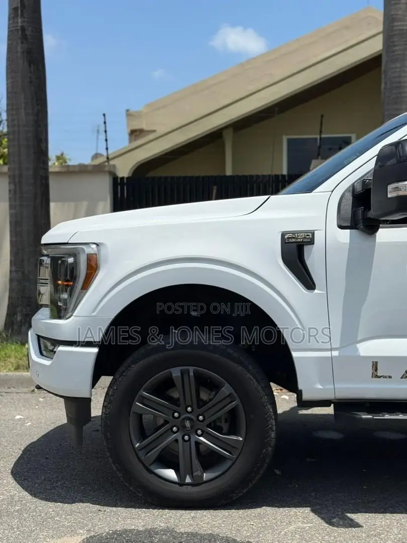 Ford F-150 LARIAT 2023 White