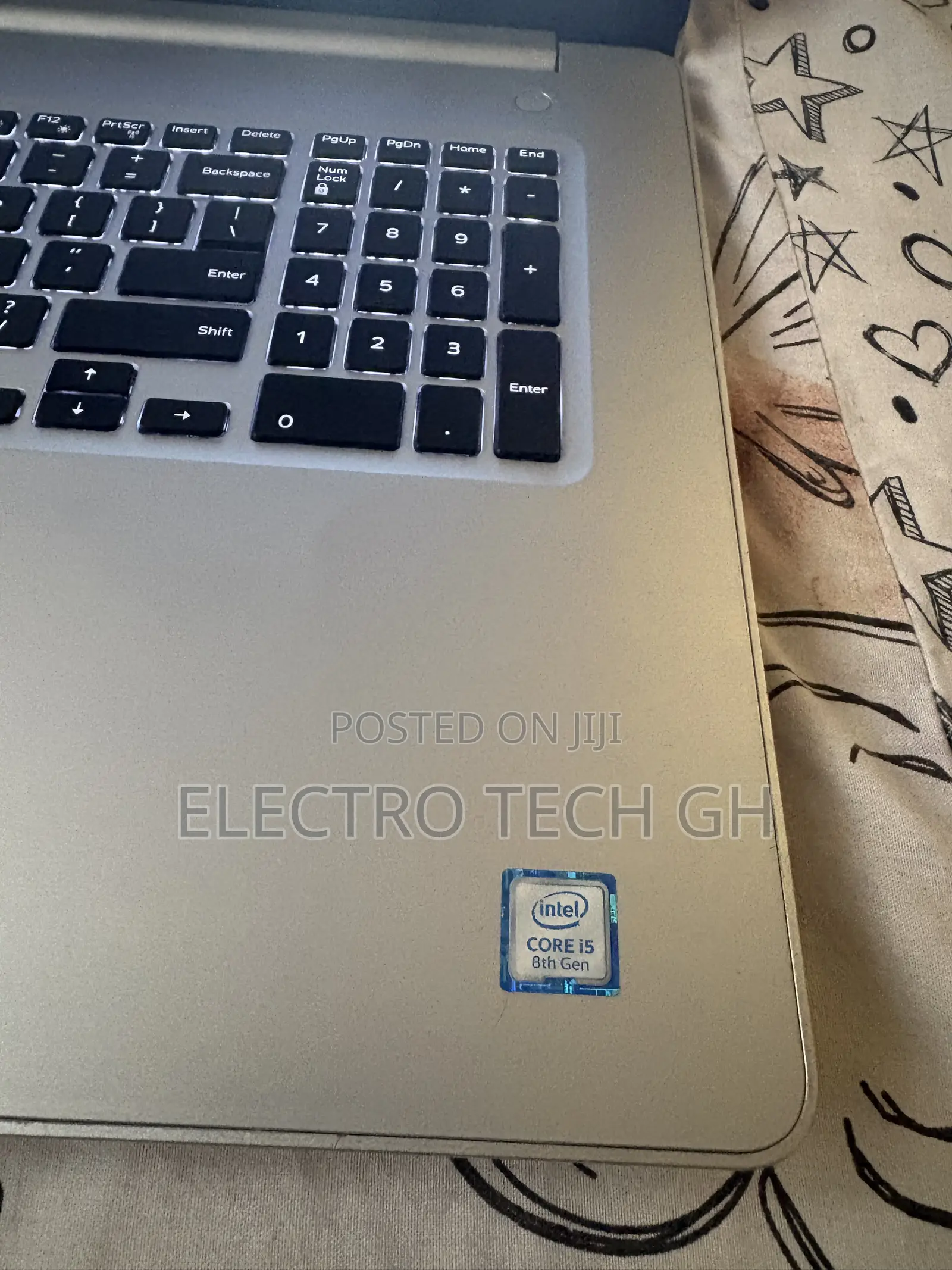 Laptop Dell Inspiron 17 5770 8GB Intel Core i5 HDD+SSD 1T
