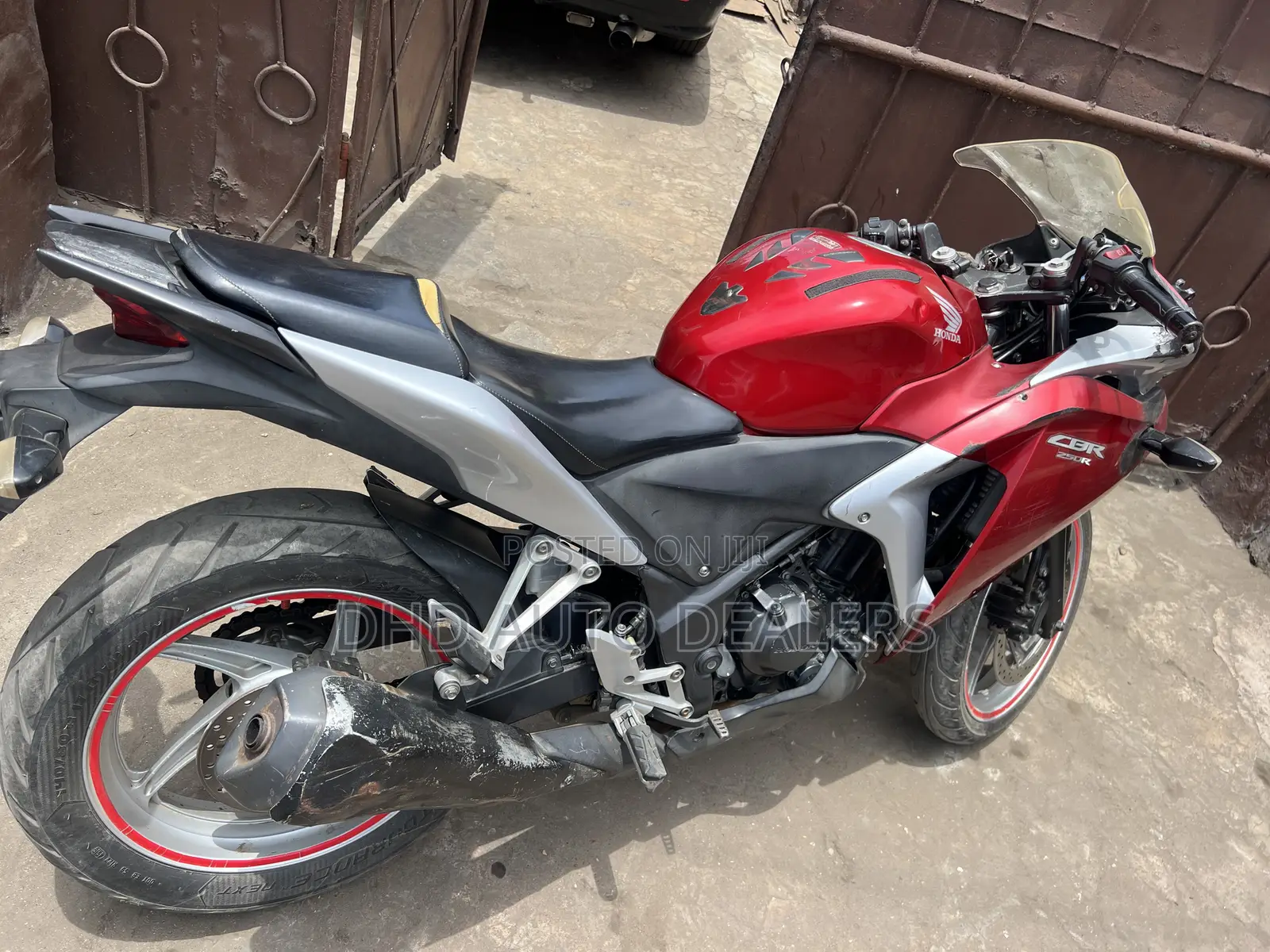 Honda CBR 2011 Red