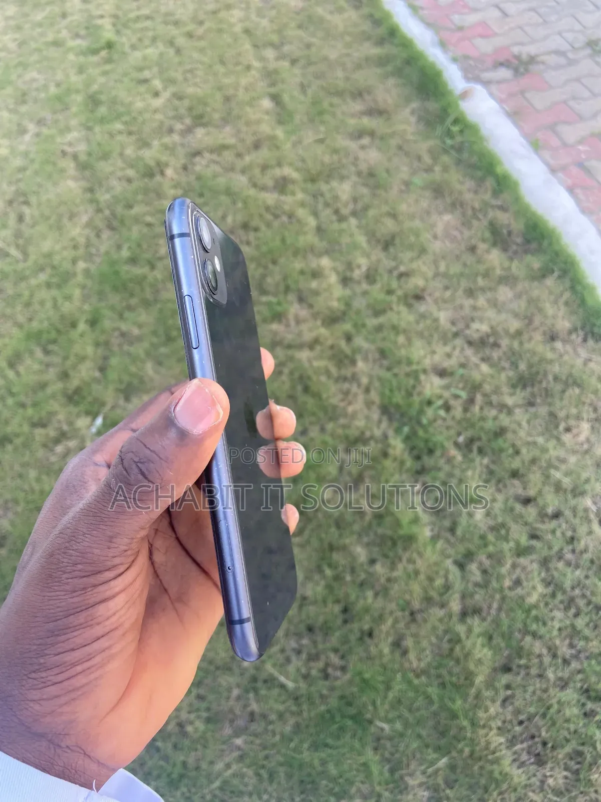 Apple iPhone 11 64 GB Blue