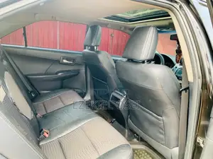Toyota Camry SE 4dr Sedan (2.5L 4cyl 6A) 2012 Black
