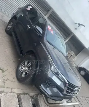 Toyota Fortuner 2.7 AWD 2021 Gray