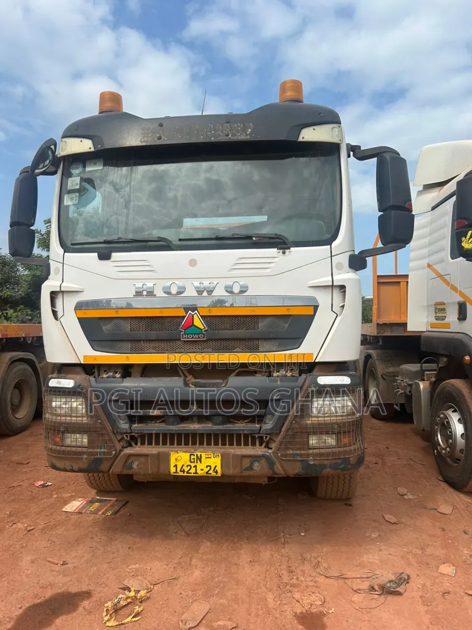 Sinotruk Howo TX Heavy-Duty Commercial Truck