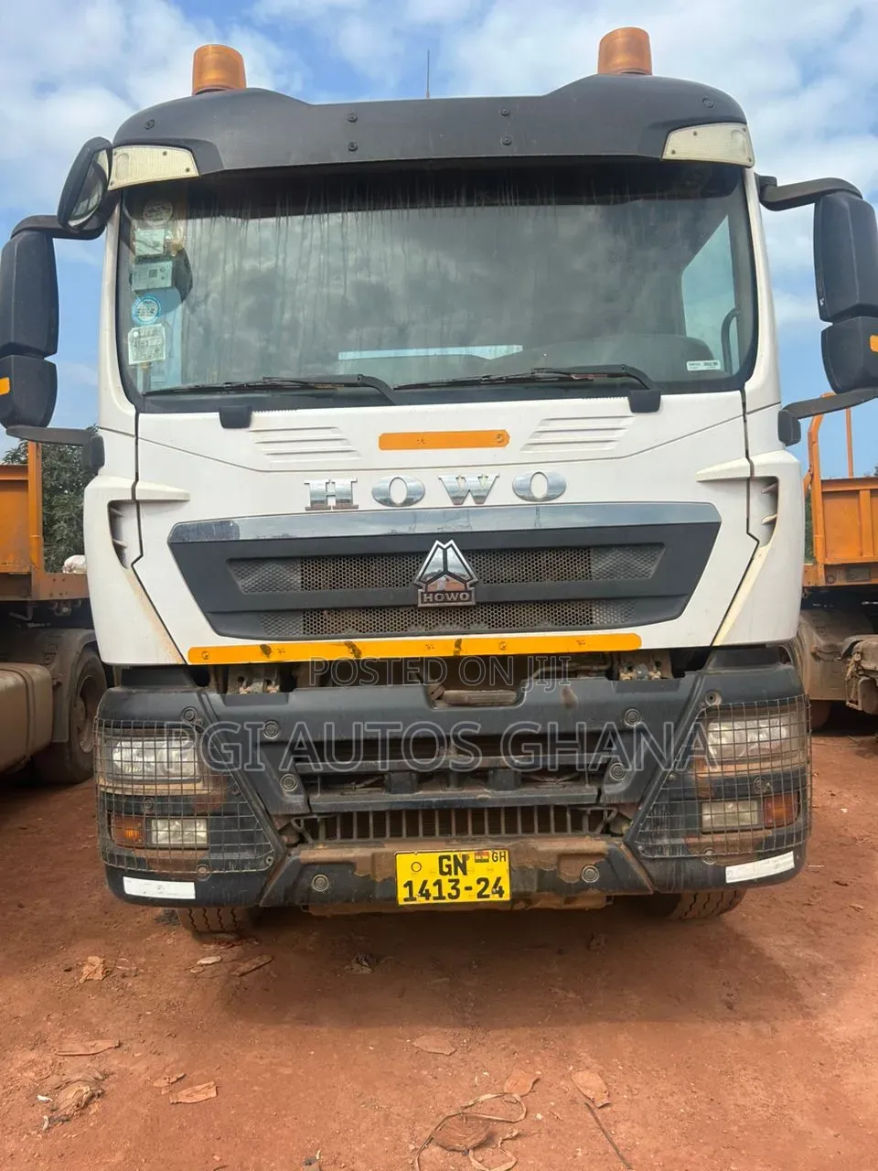 Sinotruk Howo TX Heavy-Duty Commercial Truck