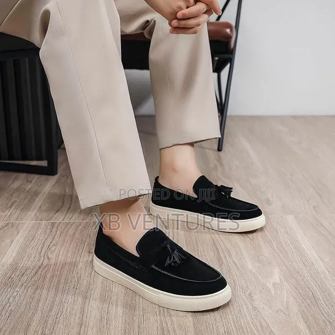 Simple Classic Tassel Men Business Loafers
