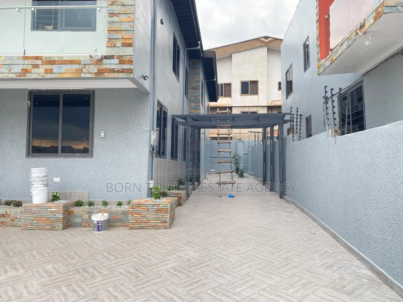 Furnished 5bdrm House for sale