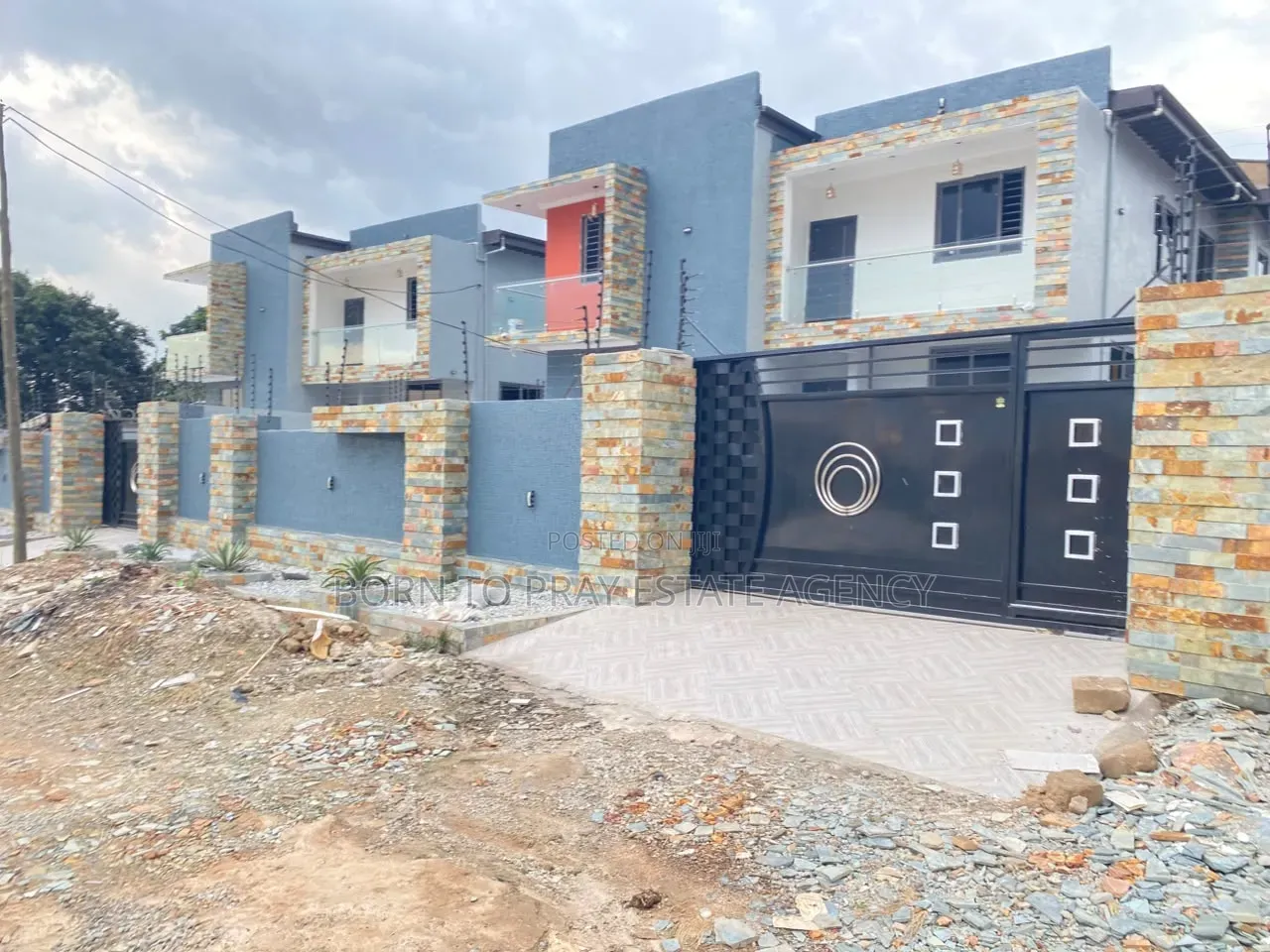 Furnished 5bdrm House for sale