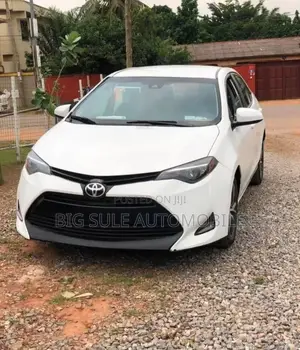 Toyota Corolla LE 4dr Sedan (1.8L 4cyl CVT) 2017 White