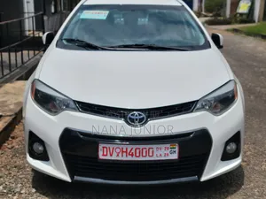 Toyota Corolla 2016 White