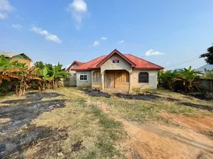 3bdrm House in Kotwi Bekwame-Kumasi for sale