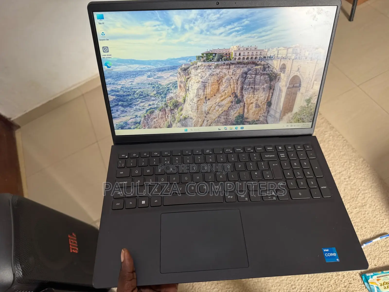 Laptop Dell Vostro 15 3510 8GB Intel Core i5 HDD+SSD 256GB