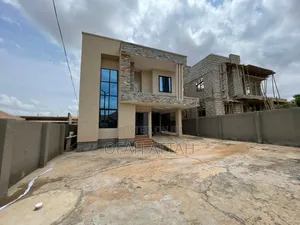4bdrm Duplex in Santasi Brofoyedu, Kumasi Metropolitan for sale