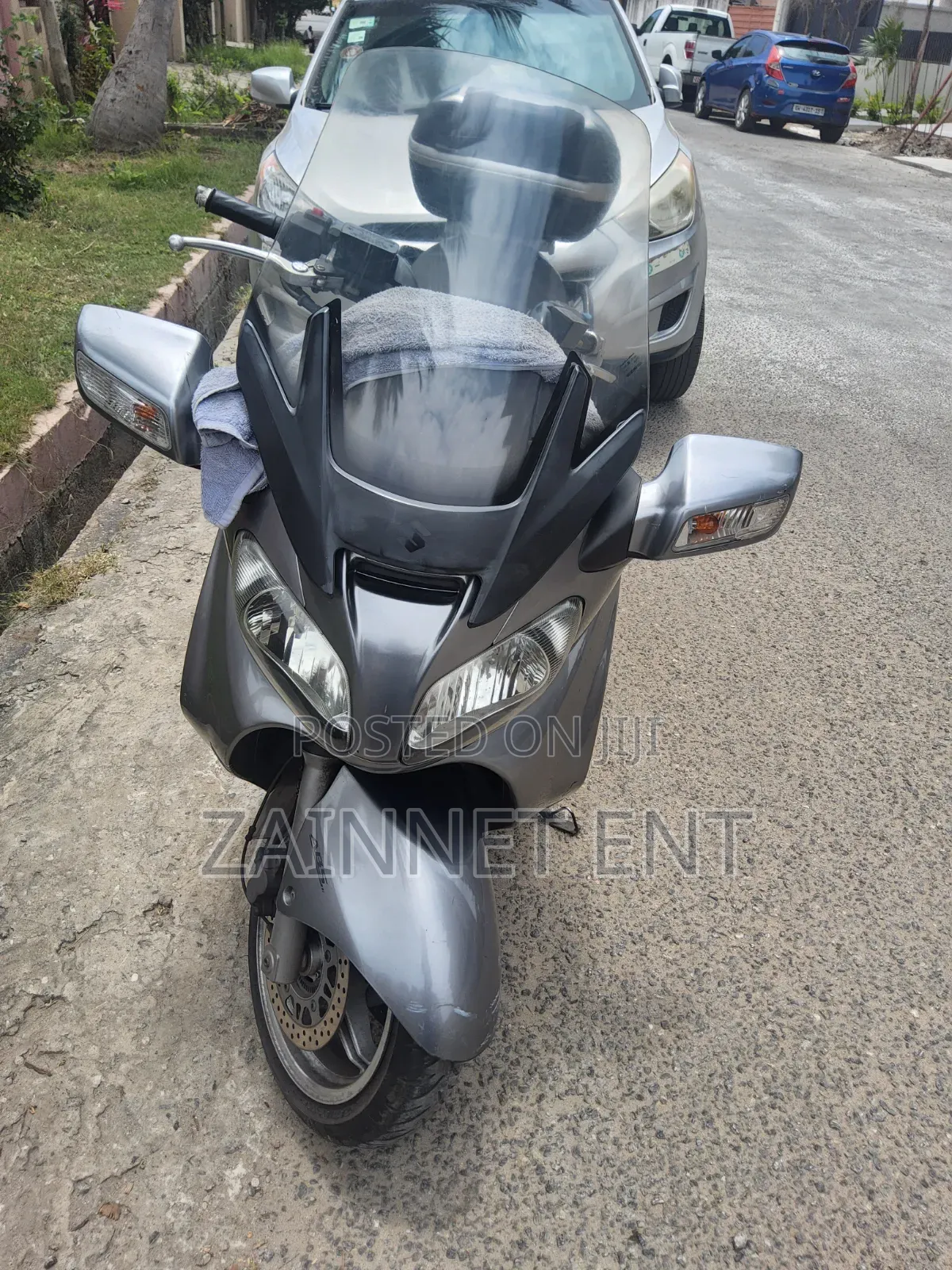 Suzuki Burgman 125 2021 Gray